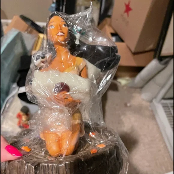 🆕 Pocahontas Disney figurine